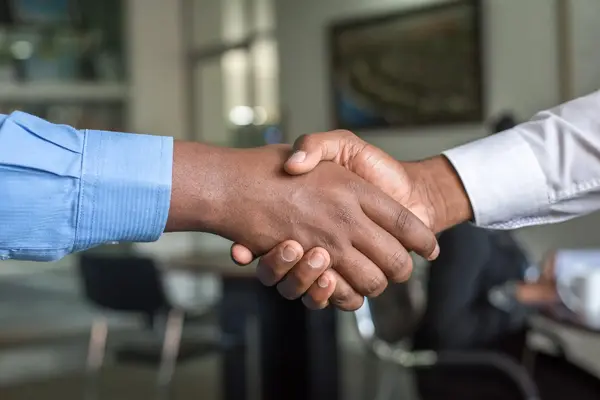 handshake-2