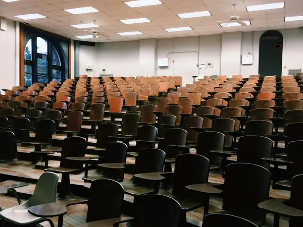Das Auditorium - Erst Ausbildung, dann Studium
