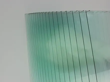 Glasmacher/in